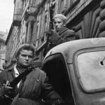 „56 szó 56-ról” – meghívásos és nyílt irodalmi pályázat