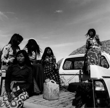 Graciela Iturbide: Los que viven en la arena